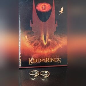 Lip Kit - Lord Of The Rings  (NEW)